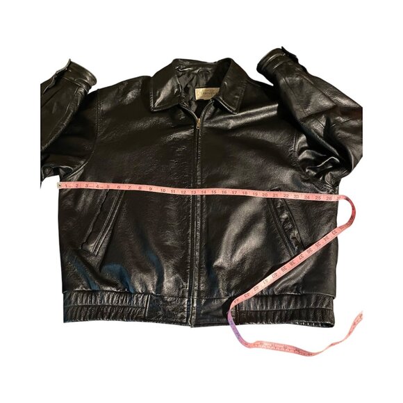 Vintage St. John's Bay Genuine Leather Men's Bomber Jacket Quilted Size XL - Picture 5 of 14